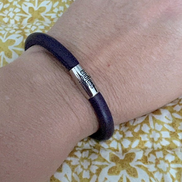 Jewelry - JLO Endless Bracelet